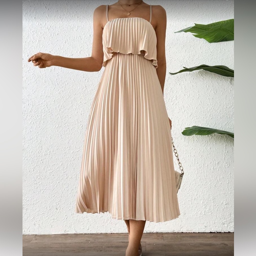 Elegant Pleated Midi Dress in Beige